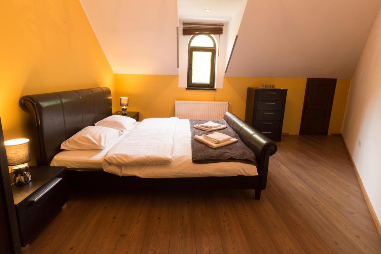 Downtown Park Loft Apartamento Sinaia Exterior foto